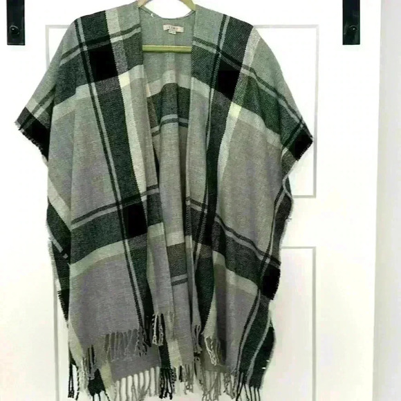 Loft Shawl Poncho sweater shrug - Picture 1 of 6